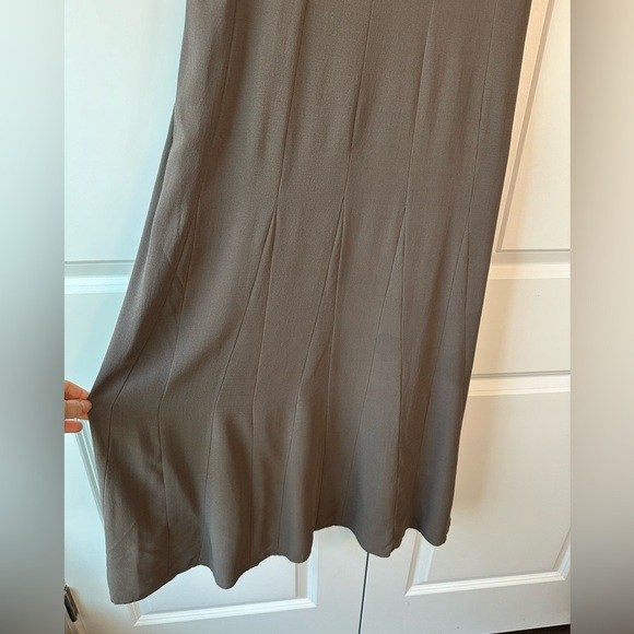 Eileen Fisher Women’s Silk Sleeveless Side Zip Dress Taupe (Size XS) - Picture 4 of 10
